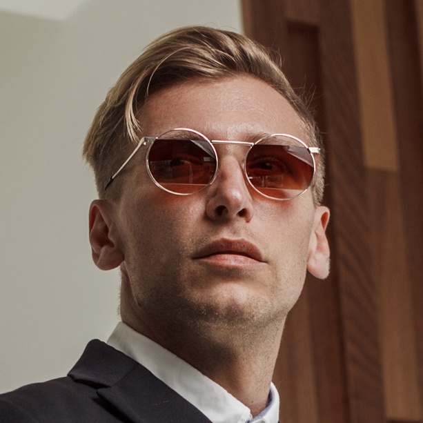 stylish-businessman-in-suit-2022-11-04-04-08-48-utc-Cropped.jpg
